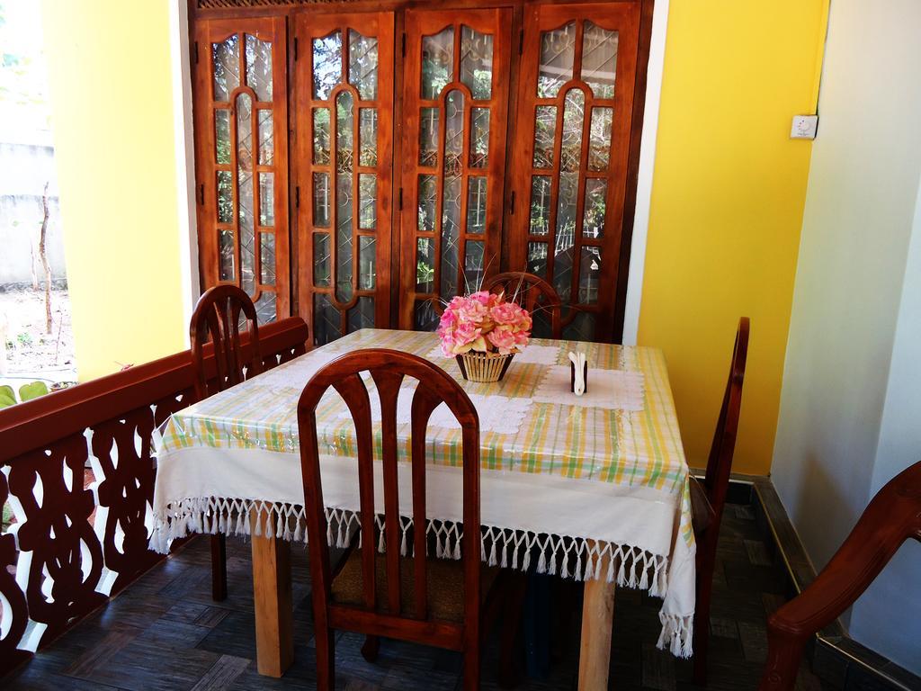 Sigiri Sithru Home Stay Sigirija Zewnętrze zdjęcie