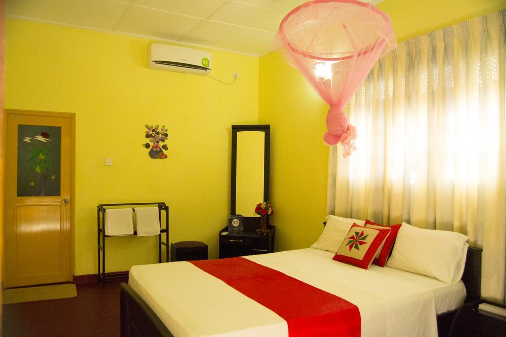 Sigiri Sithru Home Stay Sigirija Zewnętrze zdjęcie